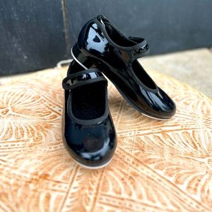 Kids tap shoes